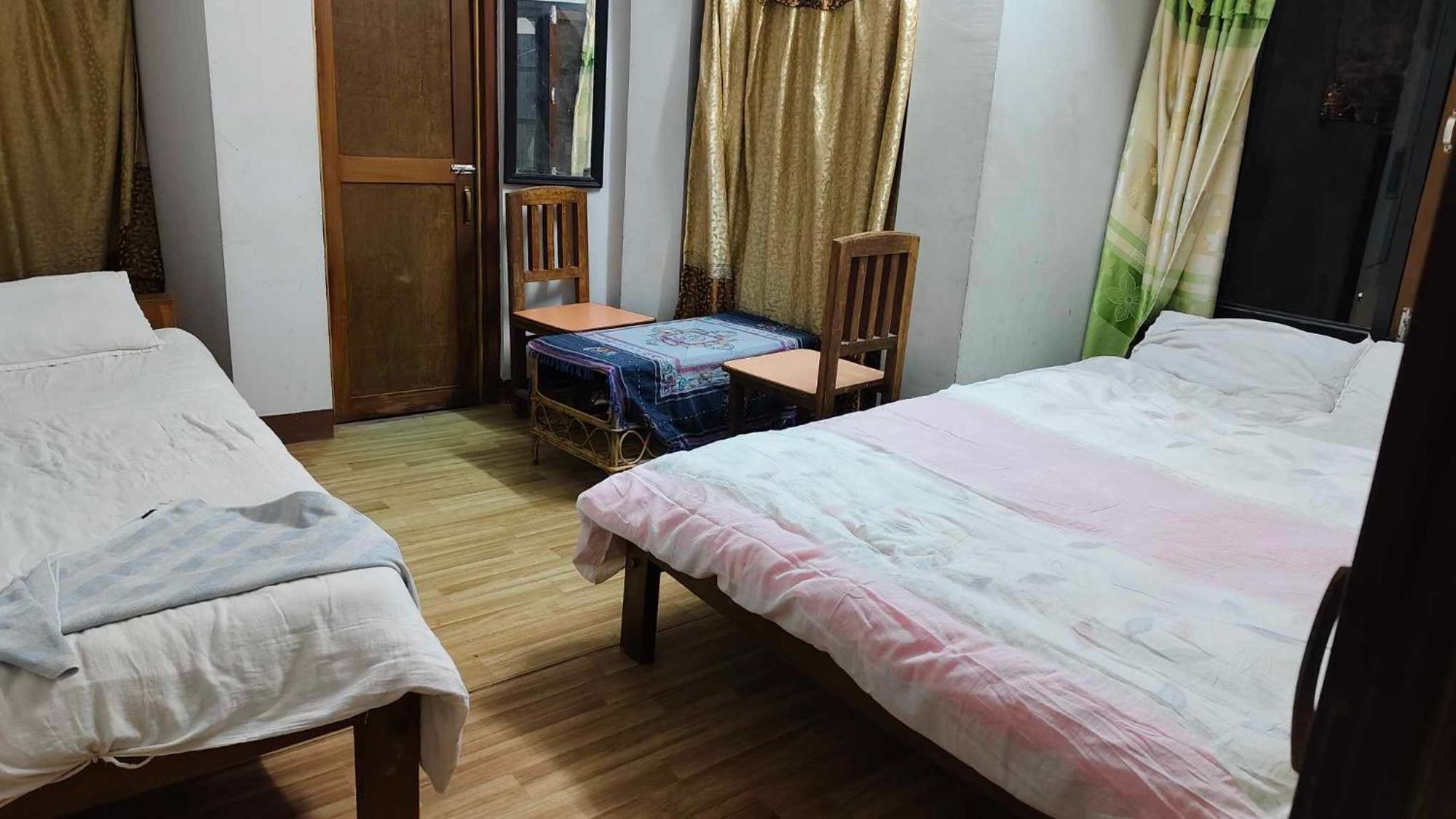 Monkey Temple Homestay กาฐมาณฑุ ภายนอก รูปภาพ